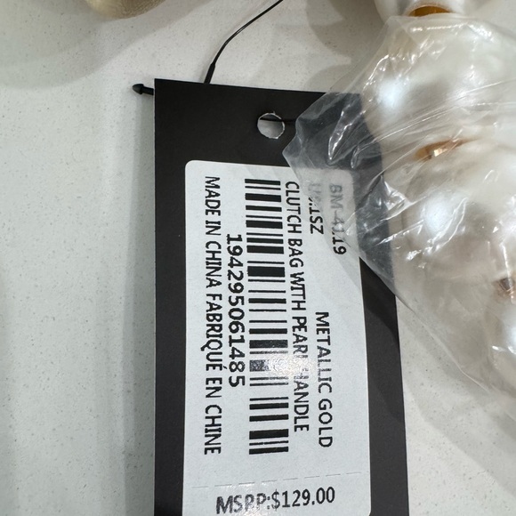 Badgley Mischka Gold Quilted Handbag - Picture 5 of 5